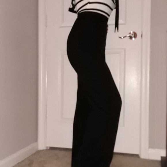 Jumper - Picture 2 of 4